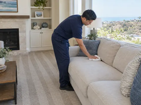 Carpet cleaning inside a Aliso Viejo, California home